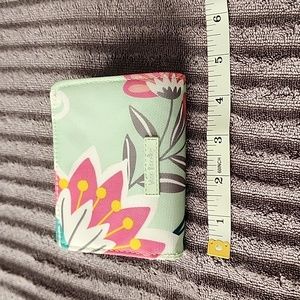 Vera Bradley. Floral print wallet.